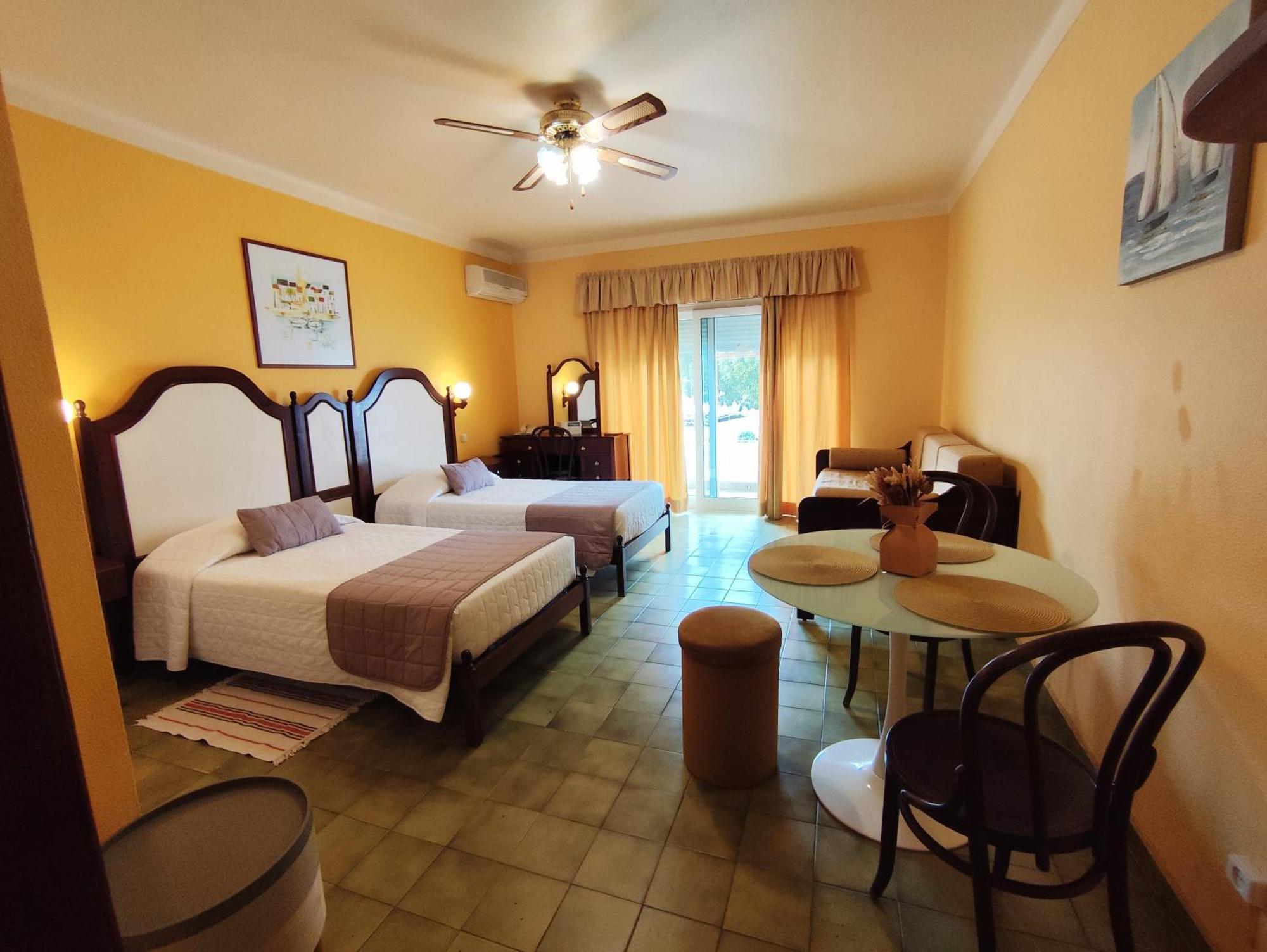 Apartamentos Turisticos Praia Grande Ferragudo  Ngoại thất bức ảnh
